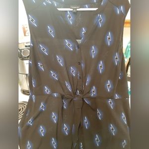 TORRID SIZE 3 LIGHTNING BOLT TOP